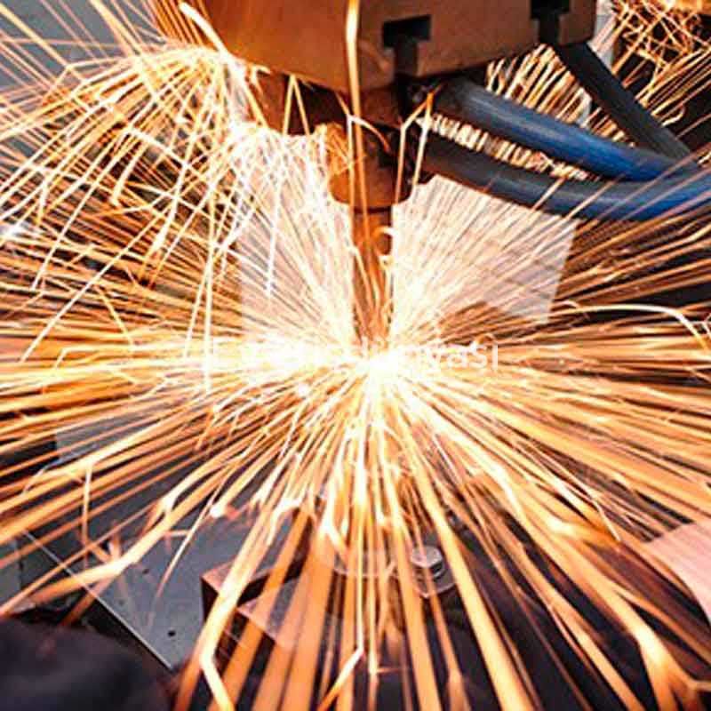 Metal Sandalyeler Dekorasyon Fikirleri