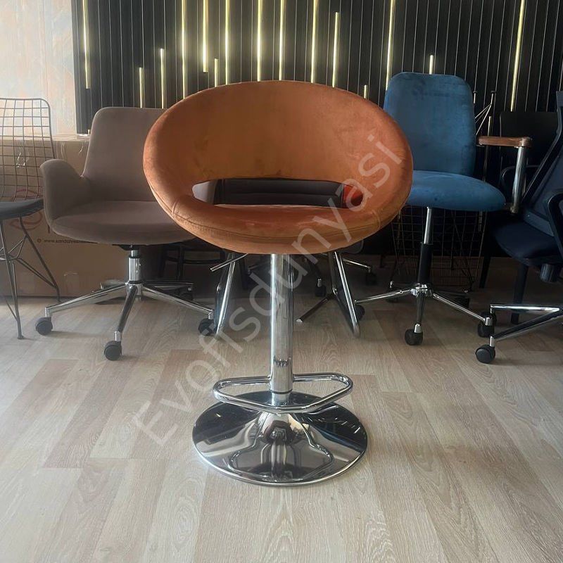 Bar Sandalyelerinin Estetik Değeri