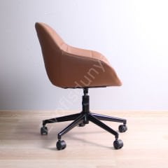 Arf Boyalı Ayak Çalışma Sandalyesi Taba