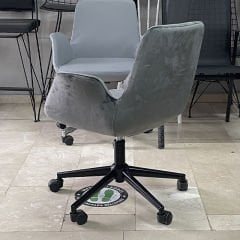 Begüm Yıldız Ayak Çalışma Koltuğu