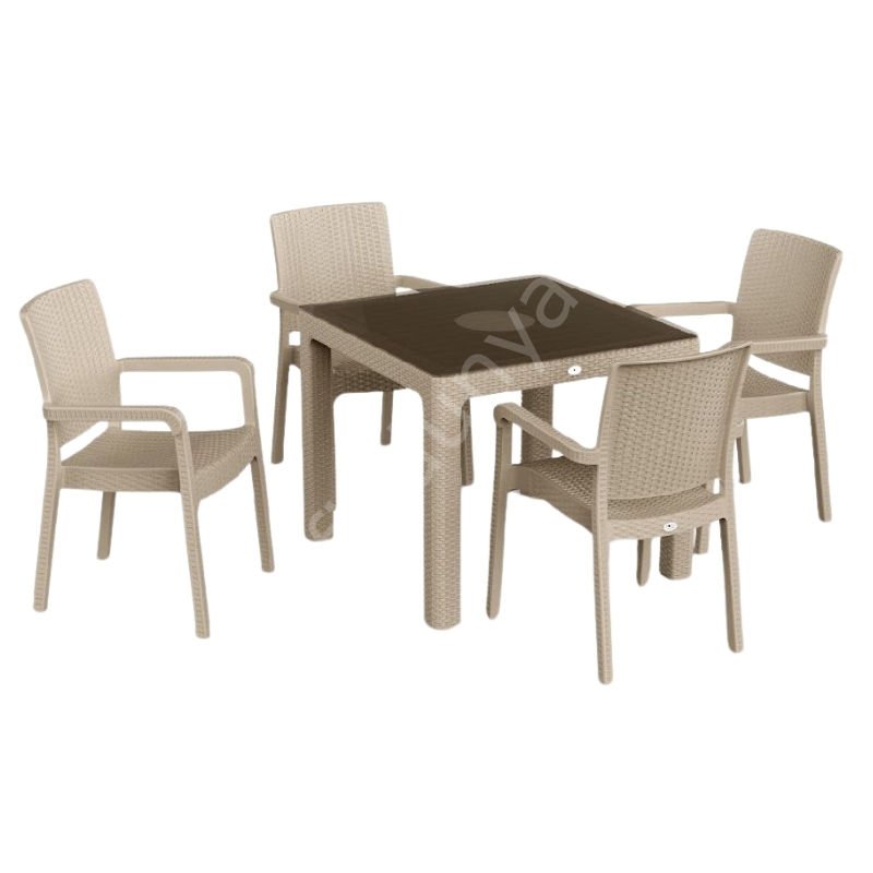 90×90 PP Rattan Görünümlü Camlı Masa